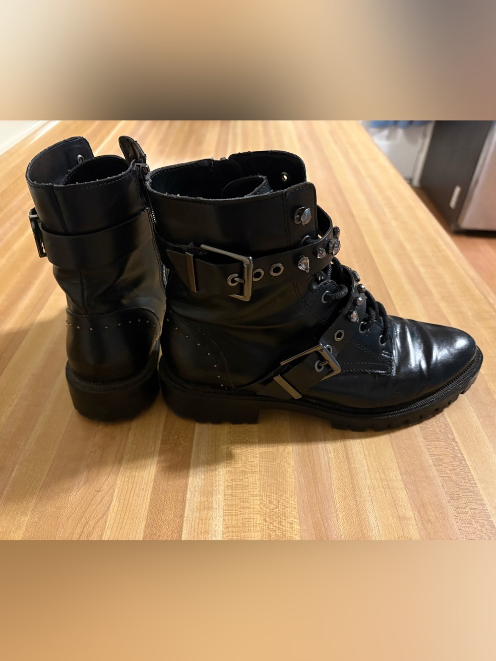Stradivarius leather boots